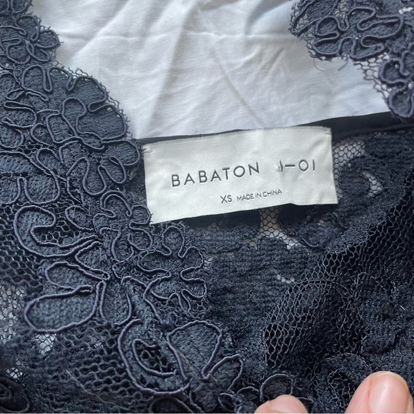 NWT Aritzia Babaton 1-01 Inkwell Lace Franck Blouse Size XS - Picture 4 of 9
